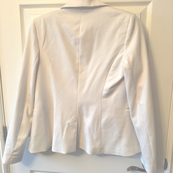 White blazer - Picture 2 of 4
